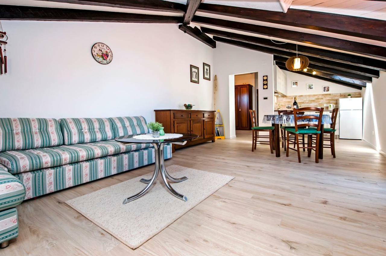 Rovigno Bella Sea View Apartment Buitenkant foto