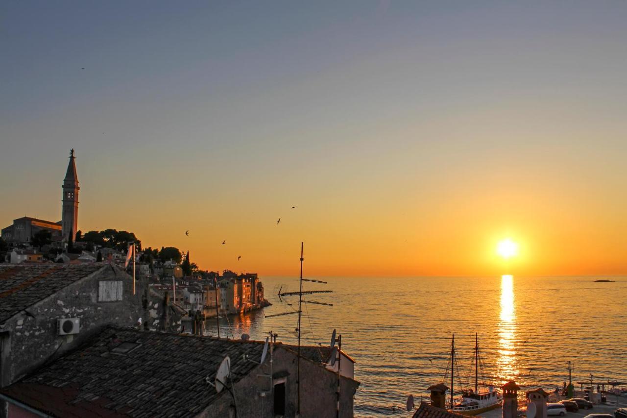 Rovigno Bella Sea View Apartment Buitenkant foto