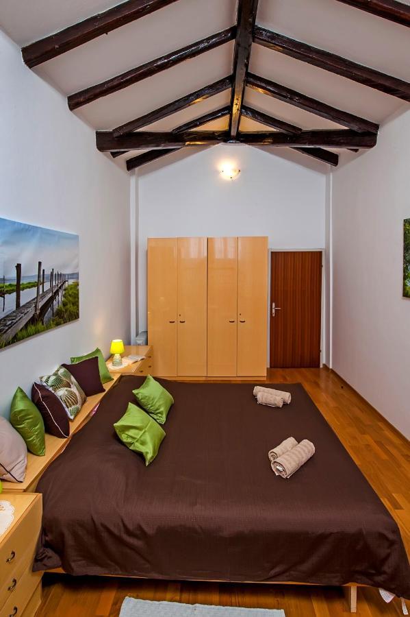 Rovigno Bella Sea View Apartment Buitenkant foto
